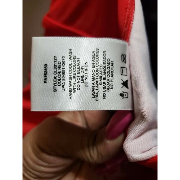 Catalina Women's Solid Red Nylon Sleeveless V-Neck One Piece Swimwear Suit XL - Picture 8 of 9